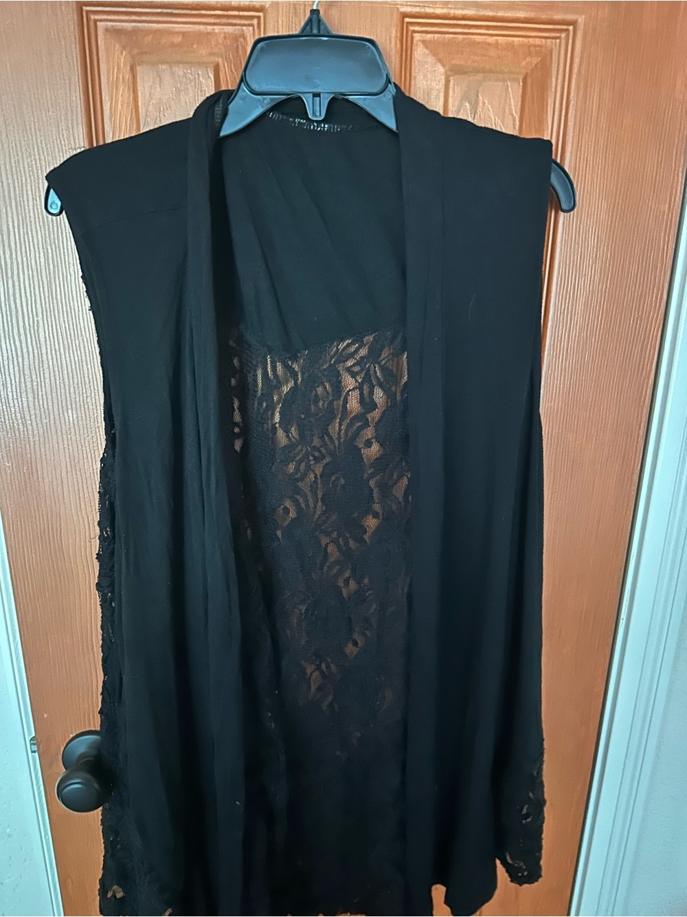 Chico's Black Sleeveless Lace-Back Kimono Vest
